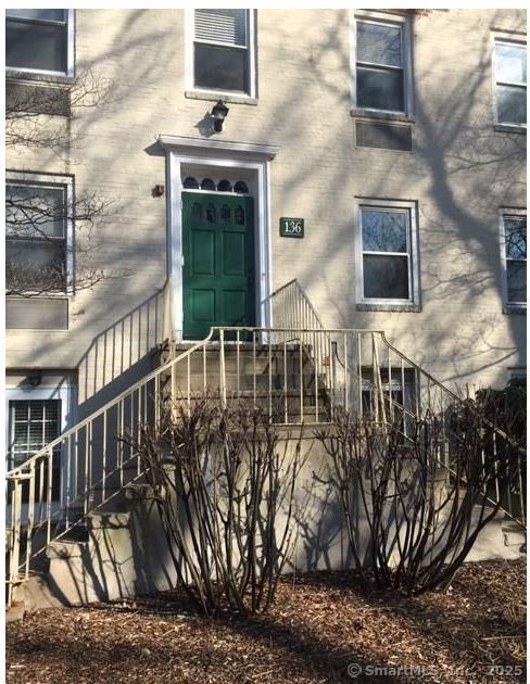 136 Summer St in Stamford, CT - Building Photo