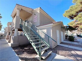 2209 James Bilbray Dr in Las Vegas, NV - Building Photo