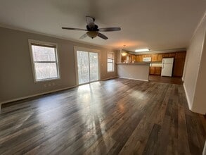 514 Wisteria Dr in Bauxite, AR - Building Photo - Building Photo