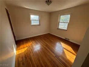 21371 Priday Ave in Euclid, OH - Building Photo - Building Photo