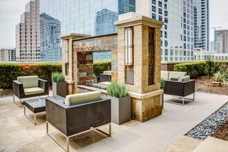 302 Brazos St-Unit -A-555 in Austin, TX - Building Photo - Building Photo