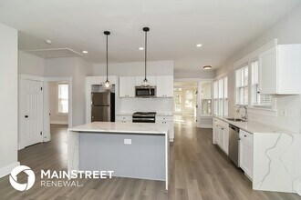 2005 19th Ave S in Nashville, TN - Building Photo - Building Photo