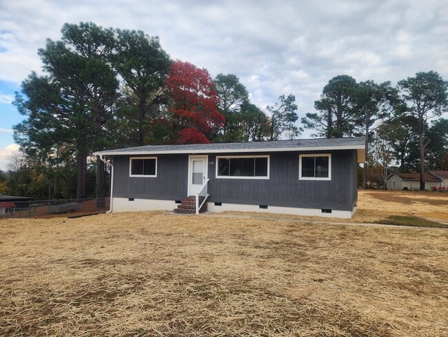 property at 3231 Dorian Rd