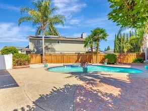 1206 Sycamore Ct in Gilroy, CA - Building Photo - Building Photo