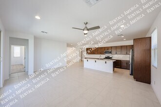 14750 W Gray Fox Trl in Surprise, AZ - Building Photo - Building Photo