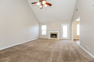 151 Mary Joe Martin Dr in La Vergne, TN - Building Photo - Building Photo