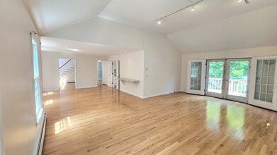 7 Oenoke Ridge in New Canaan, CT - Building Photo - Building Photo