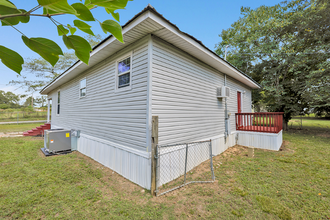 414 Henderson St in Talladega, AL - Building Photo - Building Photo