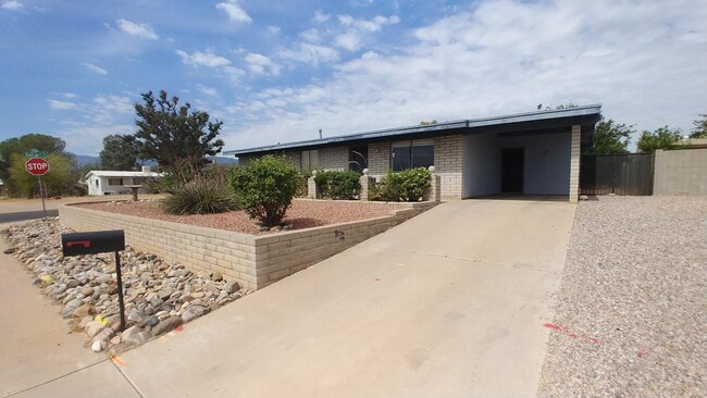 539 Mallard Cir W in Sierra Vista, AZ - Building Photo - Building Photo