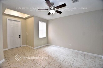 8624 NW 112th Pl in Doral, FL - Building Photo - Building Photo