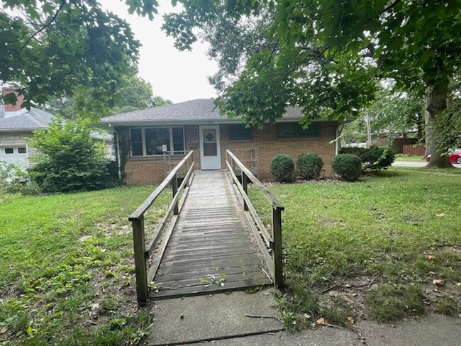 1408 S Race St in Urbana, IL - Building Photo - Building Photo