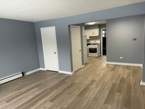 44 N King Arthur Ct in Northlake, IL - Foto de edificio - Building Photo