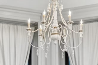 60 E 56th St in New York, NY - Building Photo - Building Photo