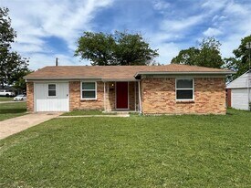 2703 San Diego Dr in Dallas, TX - Building Photo