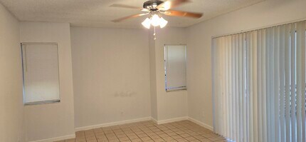 3177 Coral Hills Dr in Coral Springs, FL - Building Photo - Building Photo