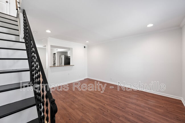 1300 Aline Ave in Nashville, TN - Building Photo - Building Photo