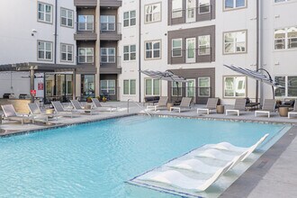 Matador in Austin, TX - Foto de edificio - Building Photo