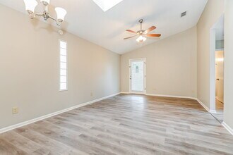 351 Silent Brook Trail in Jacksonville, FL - Building Photo - Building Photo