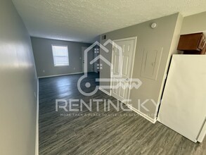 1645 Foxhaven Dr in Richmond, KY - Building Photo - Building Photo