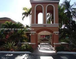 7155 NW 179th St in Hialeah, FL - Foto de edificio - Building Photo