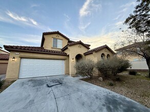 6741 W Correen Hills Ct in Las Vegas, NV - Building Photo - Building Photo