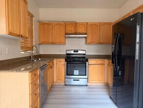 119 Standing Stone St in Las Vegas, NV - Building Photo - Building Photo