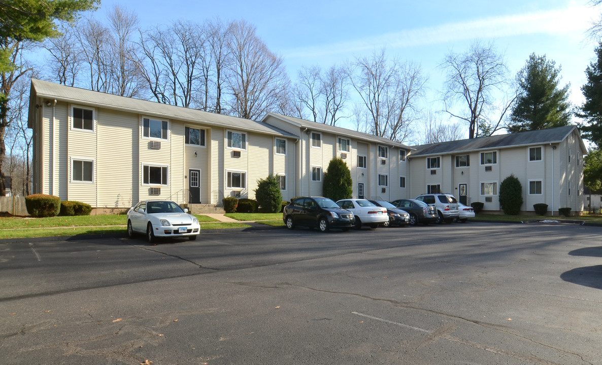 Gloucester Village in Newington, CT - Building Photo