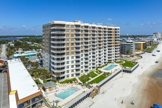 Saint Maarten Condominiums in Daytona Beach Shores, FL - Building Photo - Building Photo