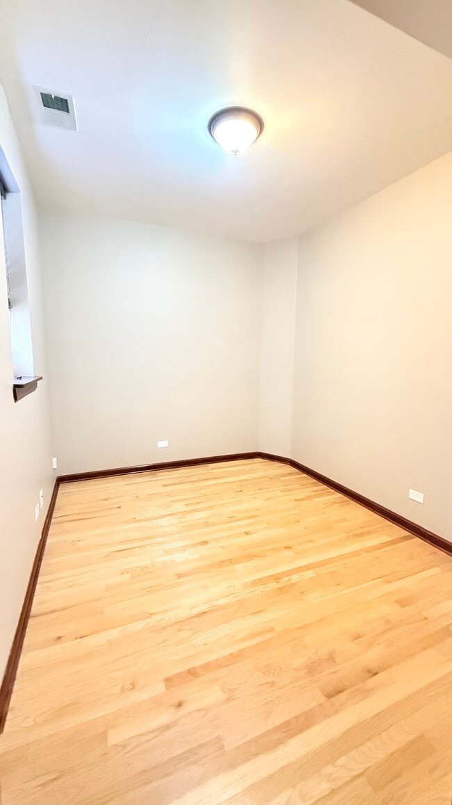 property at 4900 N Drake Ave