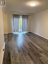 10 Leith Hill Rd in Toronto, ON - Building Photo - Building Photo
