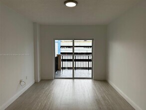 3410 Coral Wy in Miami, FL - Building Photo - Building Photo