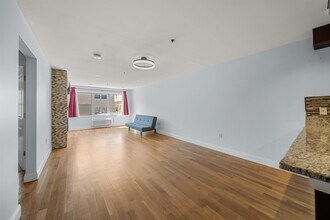 5711 Jefferson St in West New York, NJ - Building Photo - Building Photo