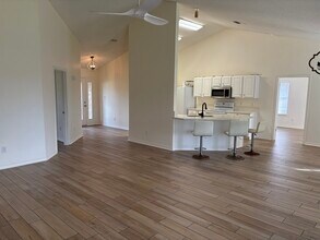 342 Manchester Ln in Foley, AL - Building Photo - Building Photo