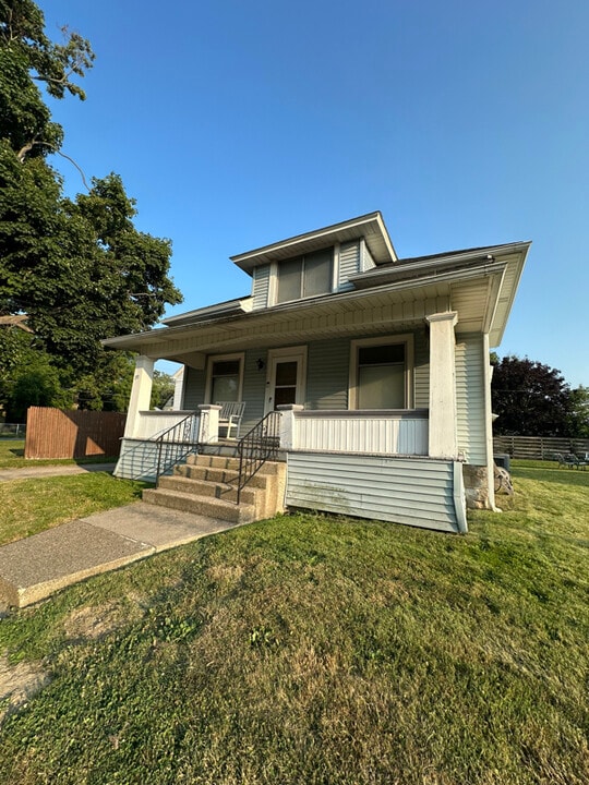 70 Miller Ave in Blasdell, NY - Building Photo