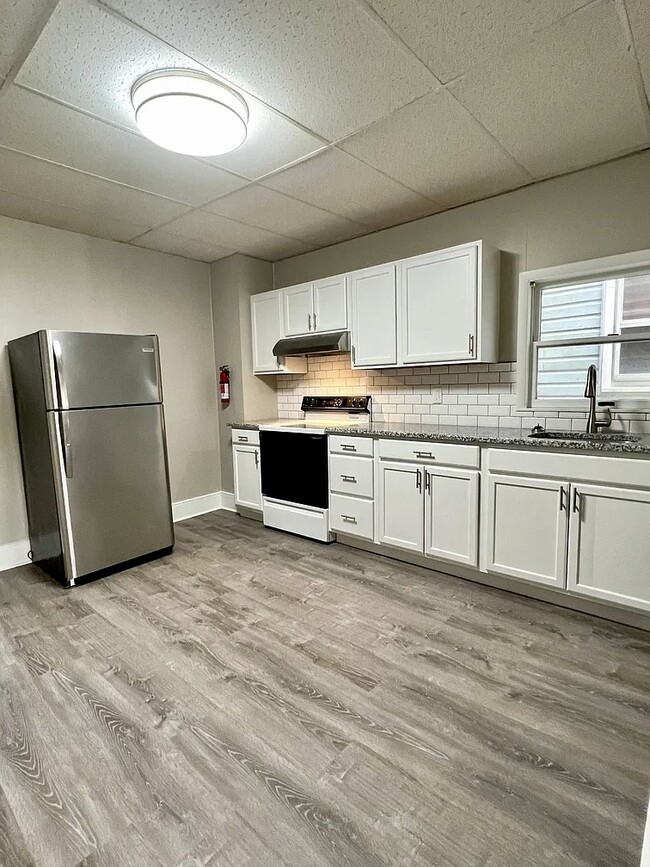 127 W Penn Ave in Wernersville, PA - Foto de edificio - Building Photo