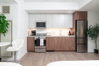 425 Massachusetts Ave in Cambridge, MA - Building Photo - Building Photo
