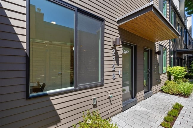 property at 212B 18th Ave