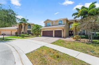 13702 NW 10th Ct in Pembroke Pines, FL - Building Photo - Building Photo