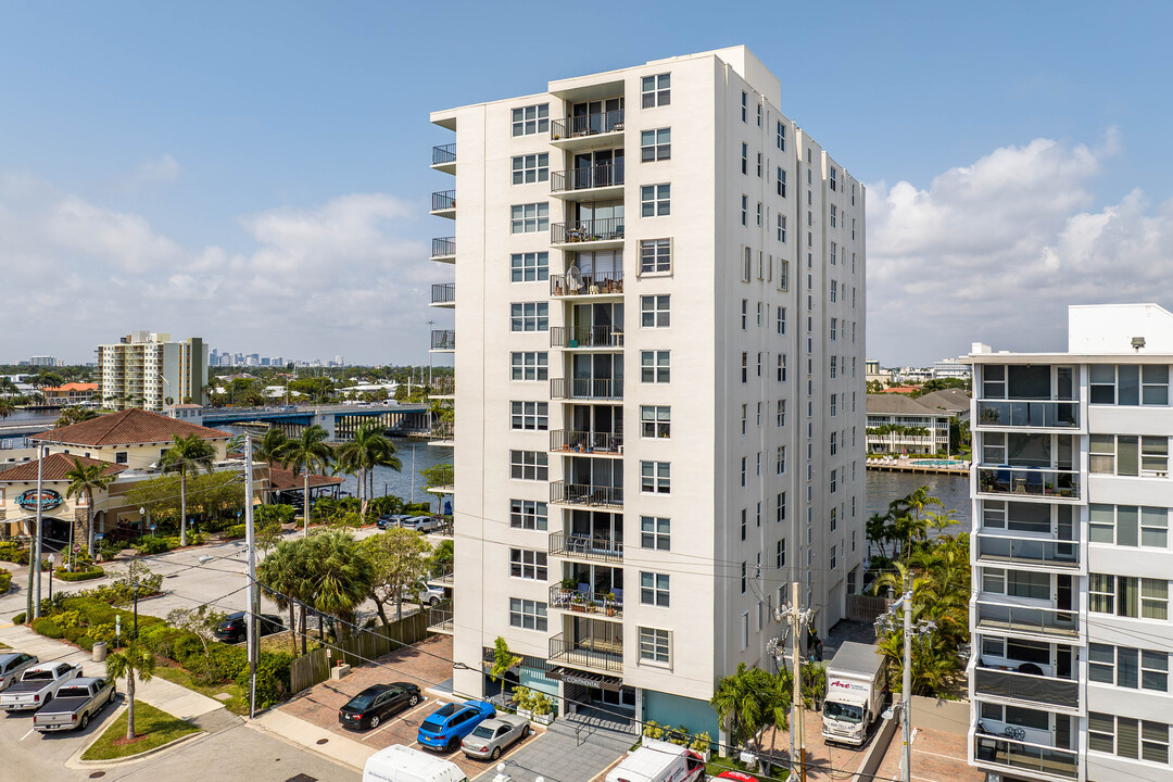 The Continental in Fort Lauderdale, FL - Building Photo