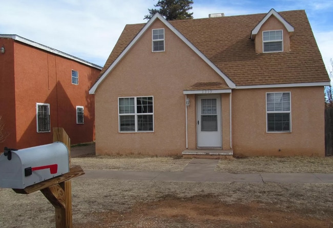 property at 1315 Sheldon St