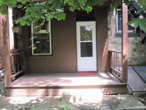 5706 Darlington Rd in Pittsburgh, PA - Building Photo - Building Photo