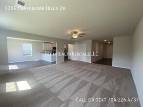 9354 Creedmore Hills Dr in Charlotte, NC - Building Photo - Building Photo
