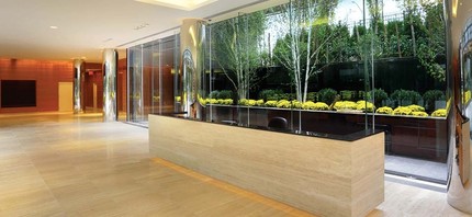 1113 YORK AVE in New York, NY - Building Photo - Lobby