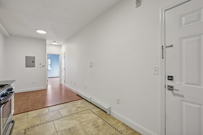 76 Hutton St in Jersey City, NJ - Building Photo - Building Photo