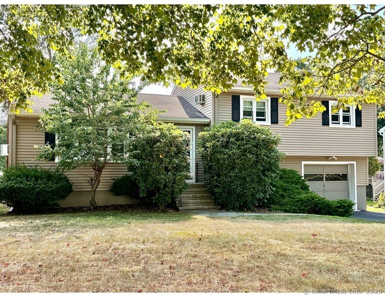 115 Lucille St in Fairfield, CT - Building Photo