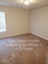1116 Herr Ln in Louisville, KY - Building Photo - Building Photo