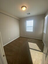 9492 Jumping Frog Ct in Las Vegas, NV - Building Photo - Building Photo