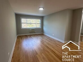 696 Elm Pl in Highland Park, IL - Building Photo - Building Photo