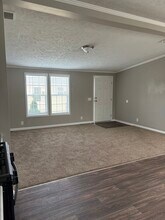 11097 Indianwood Ct in South Lyon, MI - Foto de edificio - Building Photo