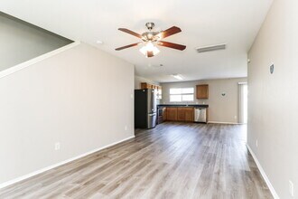 16770 N Thrasher Dr in Conroe, TX - Building Photo - Building Photo
